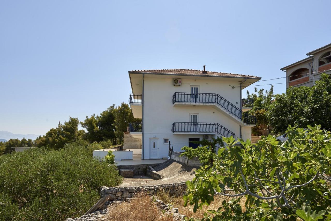 Apartments By The Sea Slatine, Ciovo - 15504 Buitenkant foto