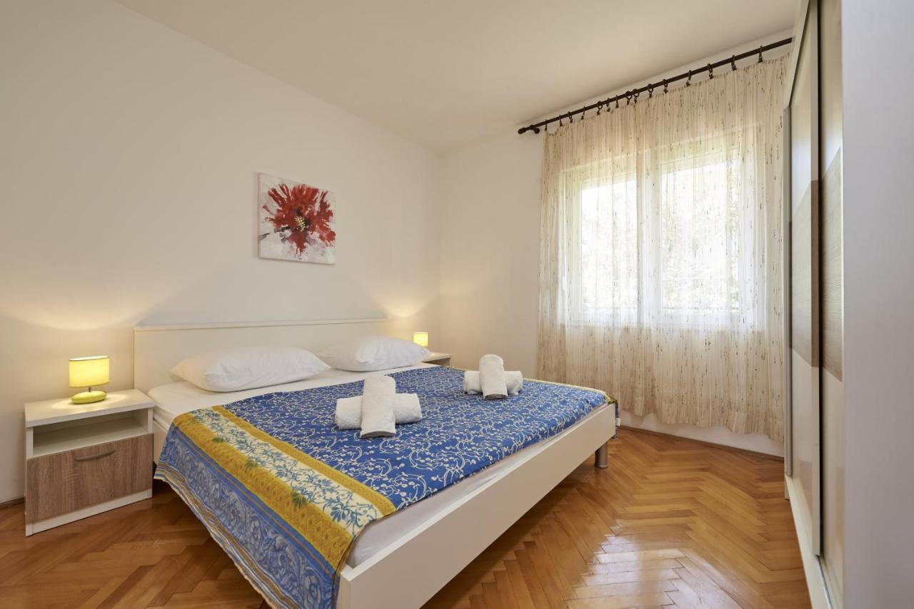 Apartments By The Sea Slatine, Ciovo - 15504 Buitenkant foto
